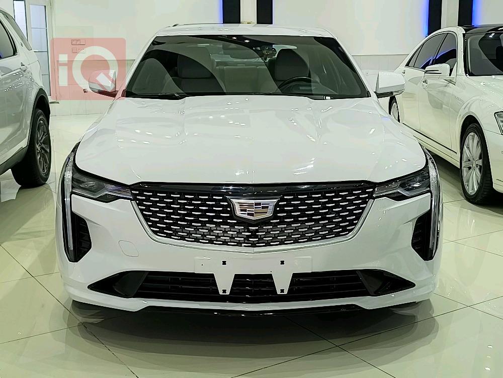 کادیلاک CT4